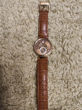 Reloj Michael Kors marrón dorado