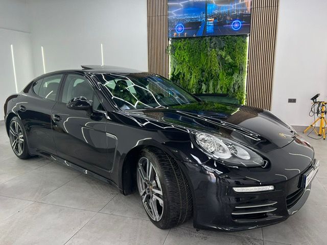 Porsche Panamera 4S