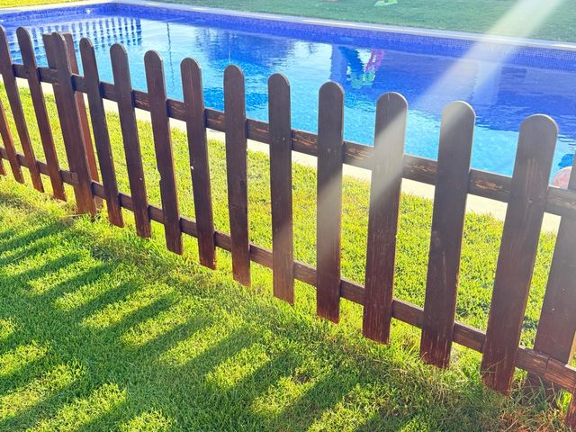 Valla jardín madera marrón