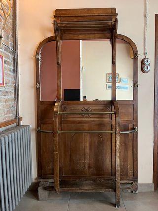 Aparador antiguo de madera