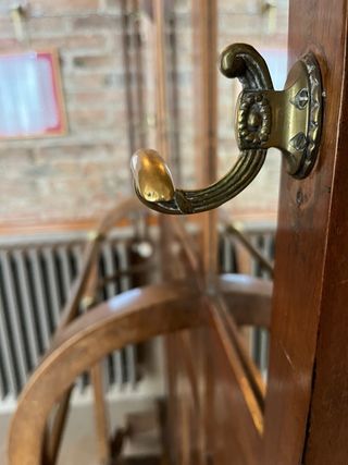 Aparador antiguo de madera