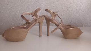 Zapatos tacón beige-dorado