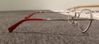 Gafas Ray-Ban hexagonales rojas y plateadas