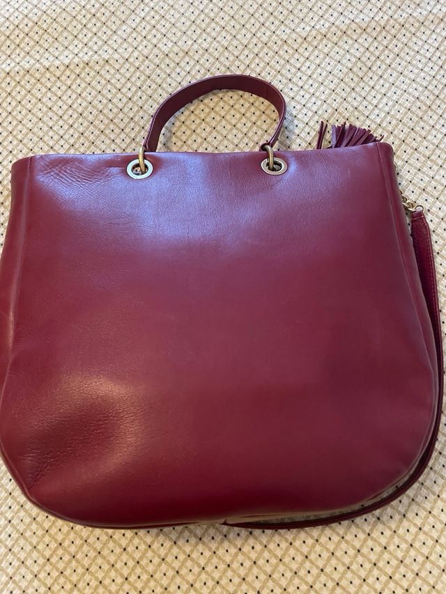 Borsa a mano in pelle rossa, e a tracolla