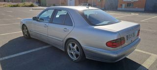 Mercedes-Benz Clase E 320 