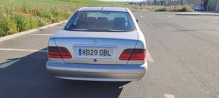 Mercedes-Benz Clase E 320 
