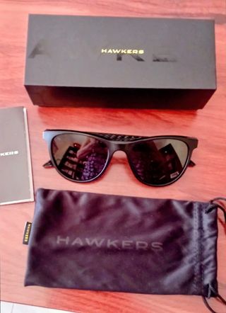 GAFAS HAWKERS SIN ESTRENAR POLARIZADAS-ANTIRREFLEJ