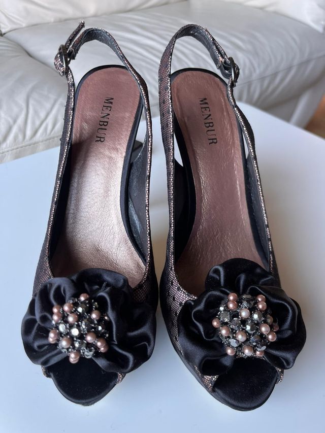 Zapatos Menbur negros tacón