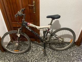 Bicicleta Btwin Rockrider