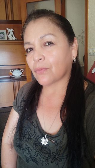 Busco empleo por horas en limpieza