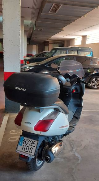 APRILIA ATLANTIC 300 SPORT