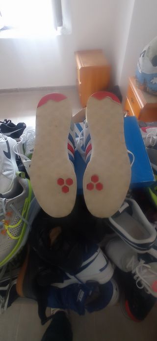 Zapatillas Adidas NEO grises y blancas