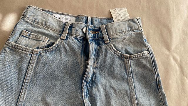 Pantalones cargo Zara - tiro alto.