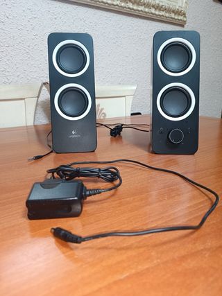 Altavoces Logitech Z200 Negros