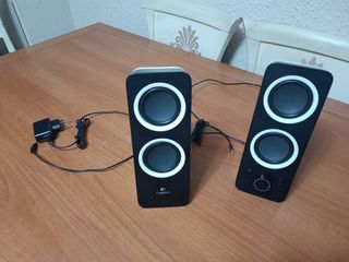 Altavoces Logitech Z200 Negros