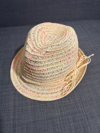 Sombrero H&M niña 2-4 años
