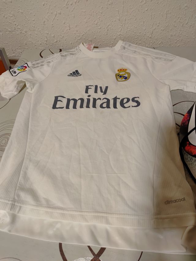 Equipación Real Madrid: camiseta y botas Nike (tal