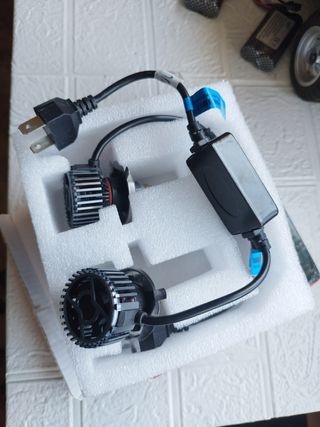 Bombillas LED H4 coche   n*365