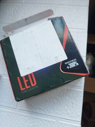 Bombillas LED H4 coche   n*365