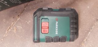 Nivel láser Parkside con trípode