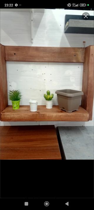 Mensola portavasi in legno