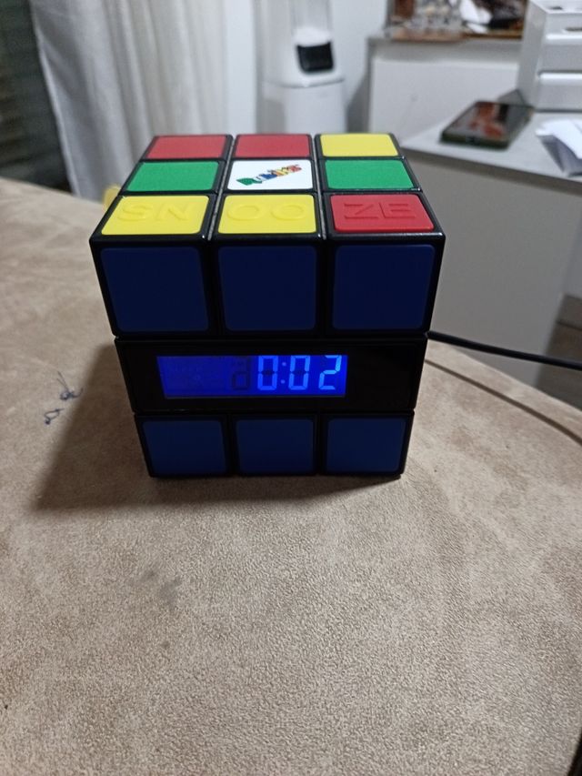 Reloj despertador Cubo Rubik