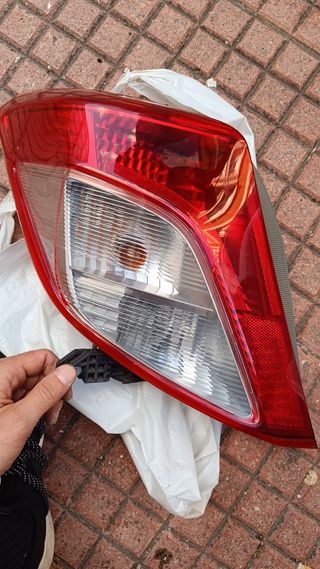 Pilotos Toyota Yaris (faros)