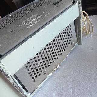 Radio Philips Vintage Funcionando a 125V.