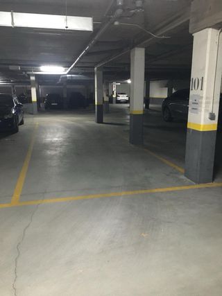 Plaza garaje amplia - Alquiler