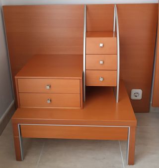 Dormitorio madera: Cabecero + 2 mesitas y cómoda