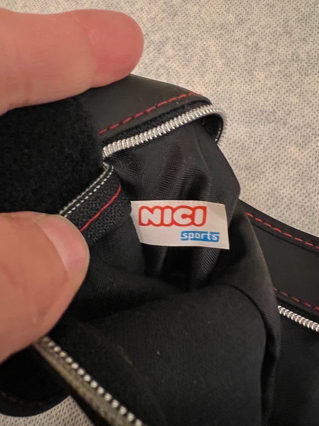 Portafoglio Nico per Ferrari nero con zip