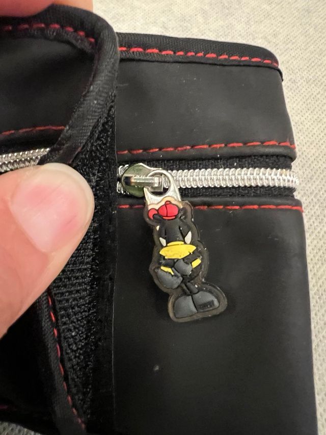 Portafoglio Nico per Ferrari nero con zip