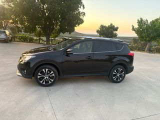 Toyota RAV4 2015