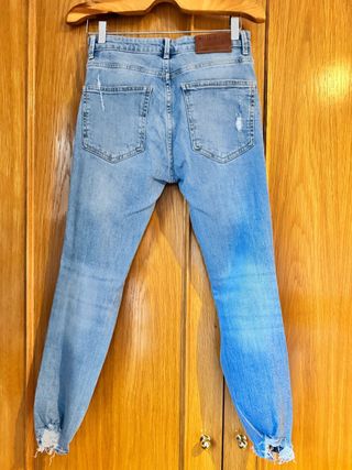Pantalón vaquero jeans carrot 