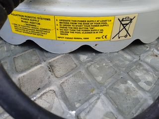 Robot limpiafondos Cainan 100