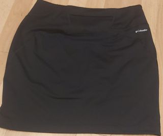 Falda Columbia negra montaña