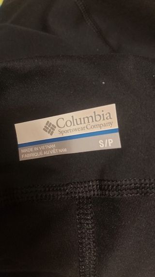 Falda Columbia negra montaña