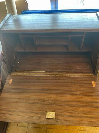 Muebles dormitorio: tocador, espejo, mesitas