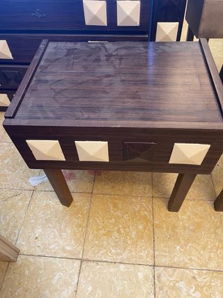 Muebles dormitorio: tocador, espejo, mesitas