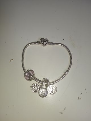Pulsera Pandora con 3 charms