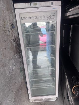 Lacentra Heladera - Helado Artesano