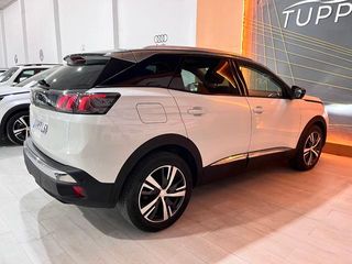 Peugeot 3008 PureTech 130 Allure EAT8 96 kW (130 CV)