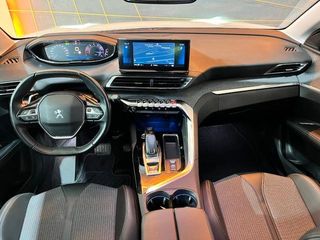 Peugeot 3008 PureTech 130 Allure EAT8 96 kW (130 CV)