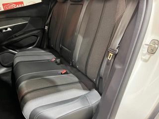 Peugeot 3008 PureTech 130 Allure EAT8 96 kW (130 CV)