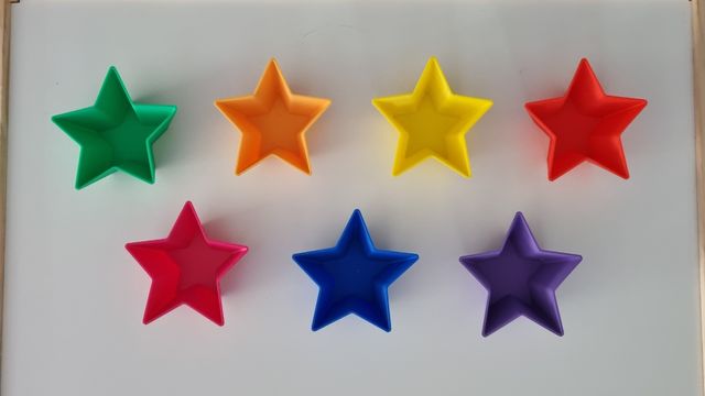 Clasificación Montessori: Estrellas y Figuras