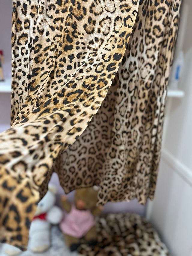 Falda midi Zara leopardo