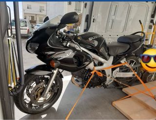 Suzuki SV650 (1999) - Moto NO limitada en papel