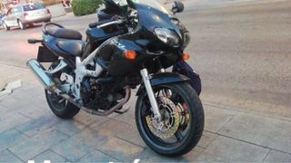 Suzuki SV650 (1999) - Moto NO limitada en papel