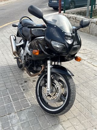 Suzuki SV650 (1999) - Moto NO limitada en papel