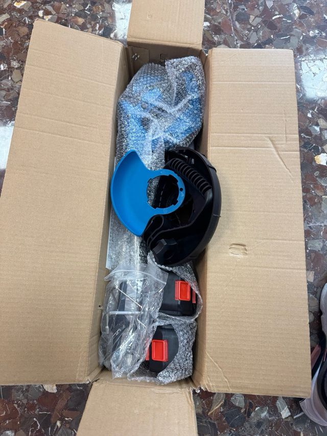 Desbrozadora eléctrica con ruedas con 2 baterias